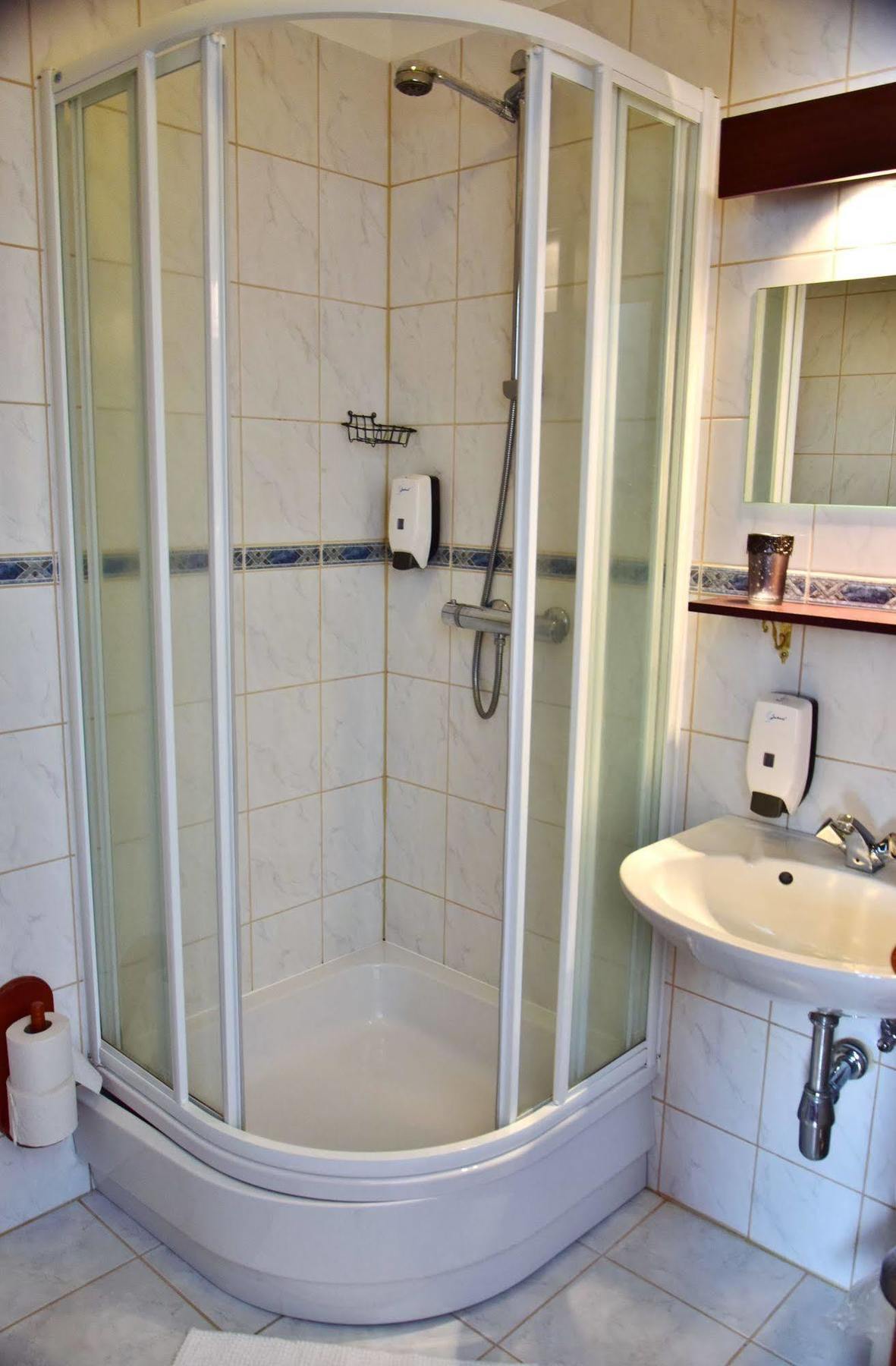 Guesthouse Hamar Вестманнаейяр Екстер'єр фото