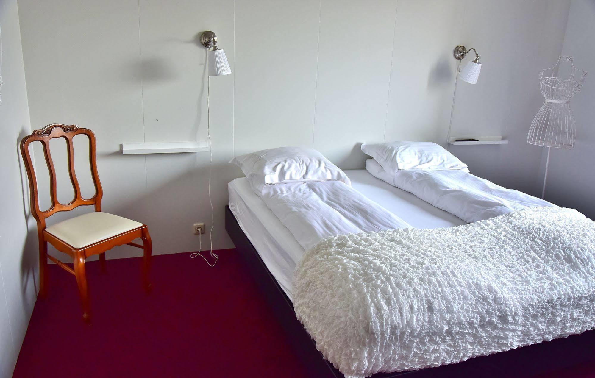 Guesthouse Hamar Вестманнаейяр Екстер'єр фото