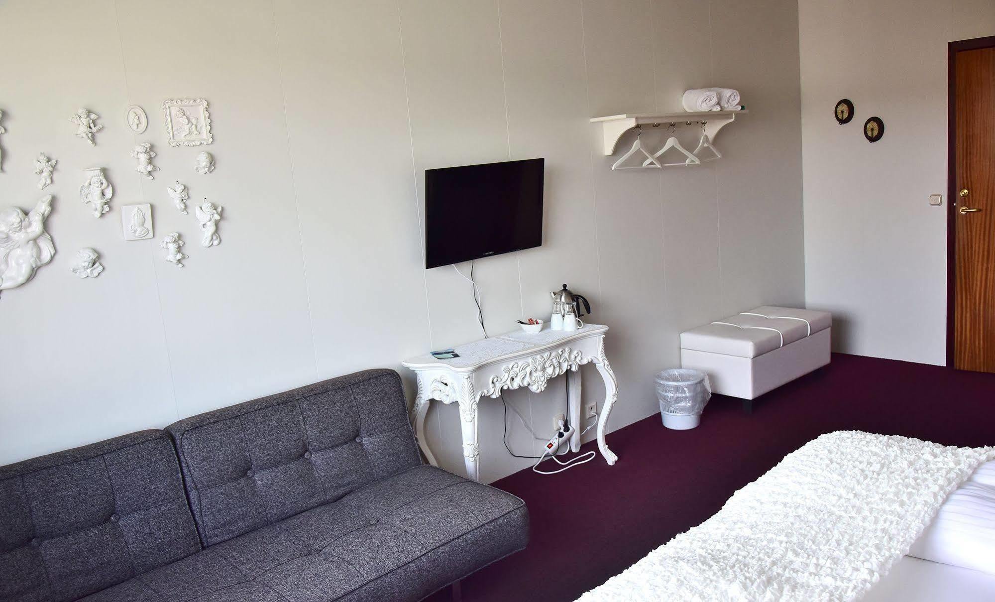 Guesthouse Hamar Вестманнаейяр Екстер'єр фото